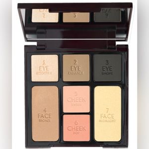 CHARLOTTE TILBURY INSTANT LOOK IN A PALETTE
SMOKEY EYE BEAUTY
